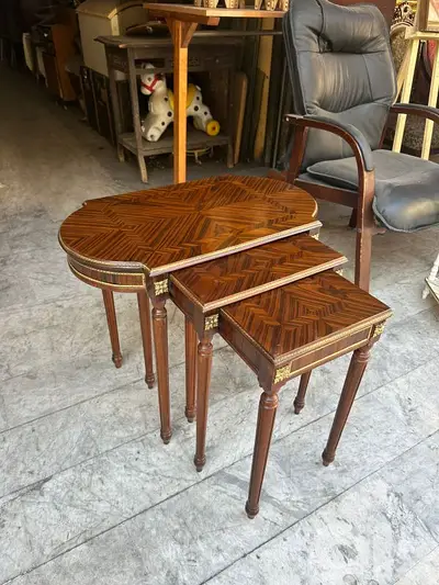 frensh table gigon set 3 table طقم طاولات فرنسي ٣ قطع خشب جوز