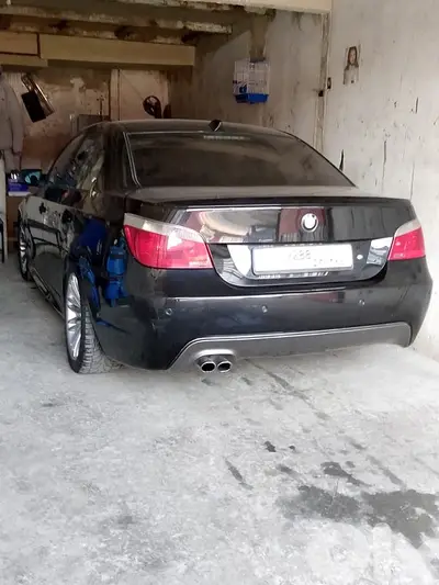 BMW 5-Series 2005