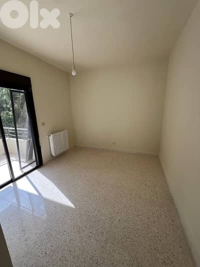 Apartment for sale Hbous / شقة للبيع في حبوس