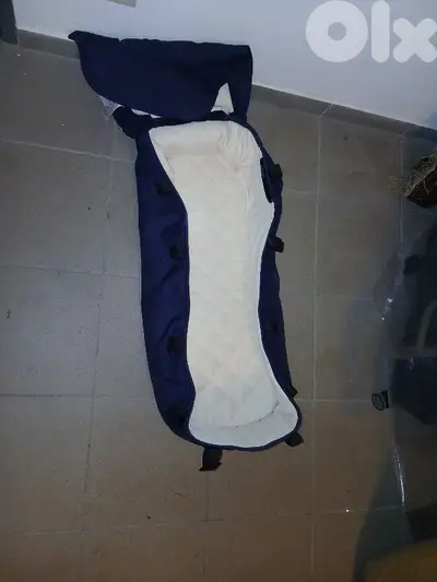 portable bed in good condition