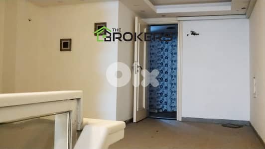 Shop for rent in Hamra محل للايجار في الحمرا