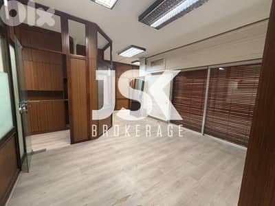 L19594 - 400 SQM Office For Rent in Badaro