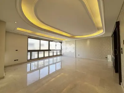160 Sqm - Apartment For Sale in Corniche Mazraa