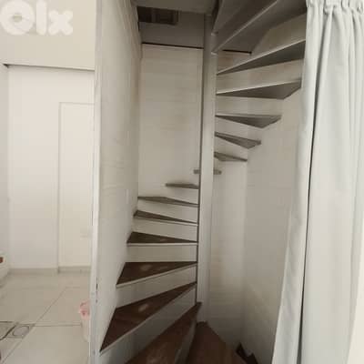 Shop of 3 floors in Antelias for rentمحل تجاري للإيجار في أنطلياس مؤلف