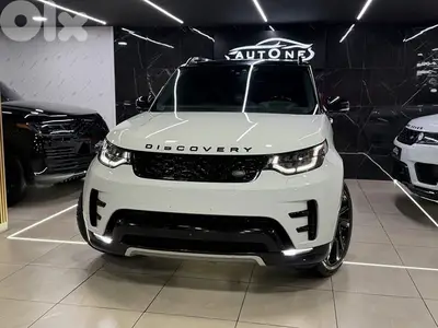 2017 Land Rover Discovery HSE Luxury (CLEANCARFAX)