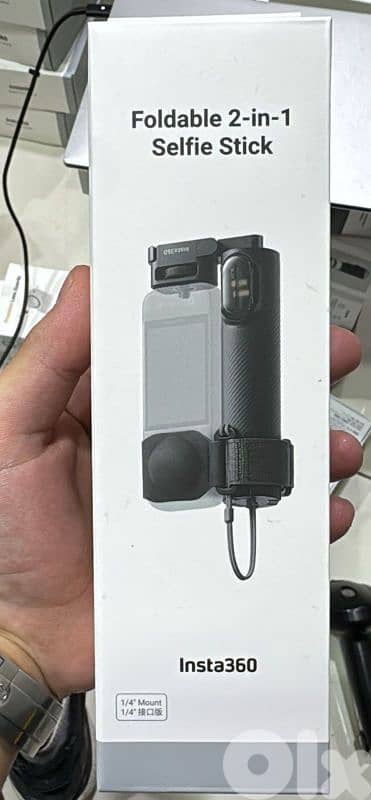 Insta360 Foldable 2 in 1 selfie stick 1/4 Mount 0
