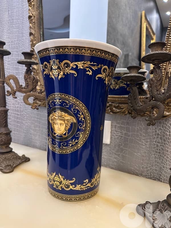 Rosenthal meets Versace Medusa blue Vase 1