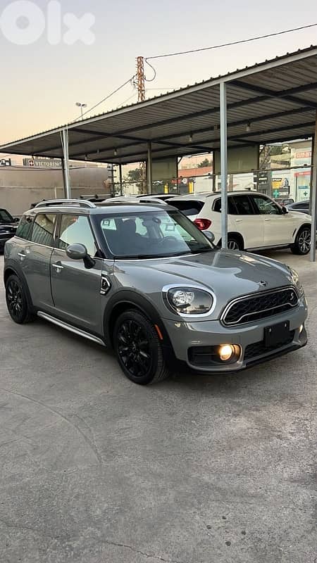 MINI Cooper S Countryman 2019 clean car faxامكانية التقسيط 0