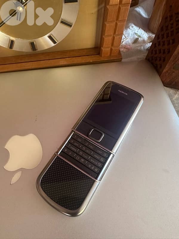 Nokia 8800 carbon 1