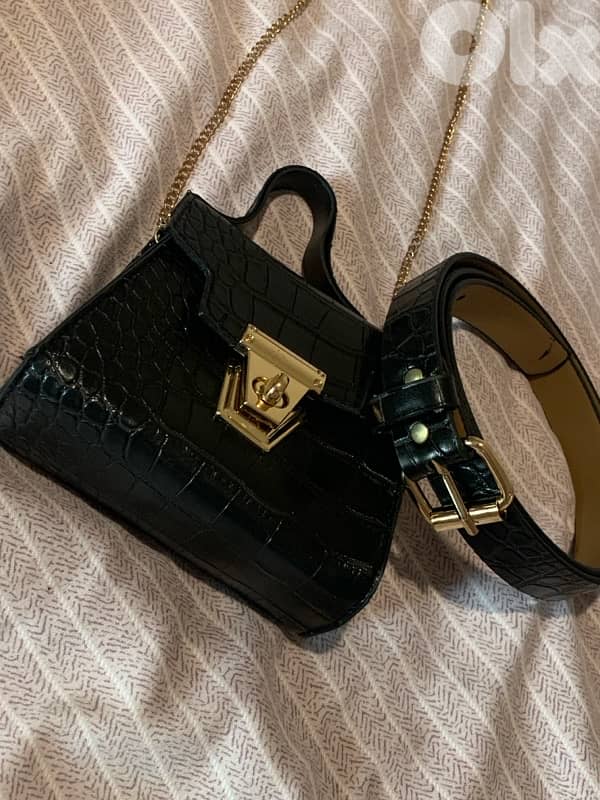 Black mini cross bag with belt 4