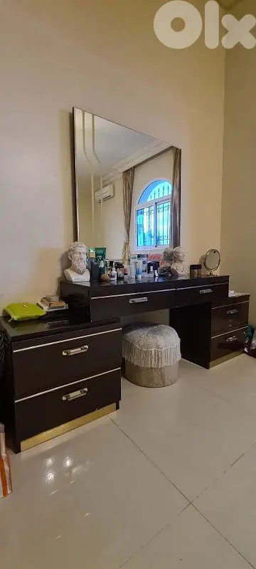 Full Bedroom
