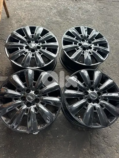 Mini Cooper F60 wheel rim. 18