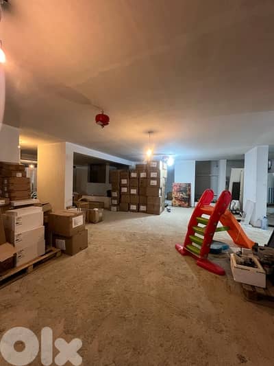 Warehouse for sale in Tilal Ain Saadeh