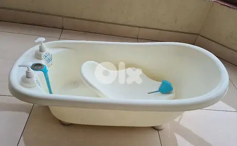 بانيو للأطفال - Bathing tub