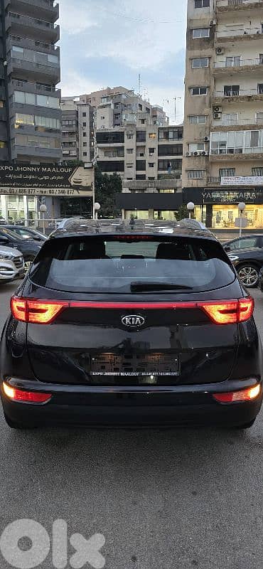 Kia Sportage 2017 company source f. o  4wd ABS AIRBAG RIMS like new