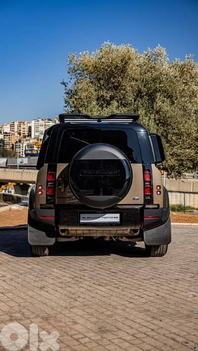 2020 Land Rover Defender 110 P400 SE