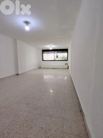 Super prime location Shop for sale in Baouchriye