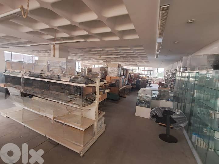 Showroom for Rent – Ain Saade 0