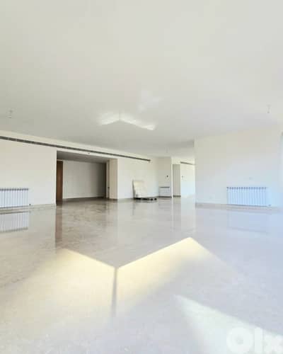 RA25-4512 Apartment for Rent – Ain Mraiseh شقة للإيجار في عين المريسة