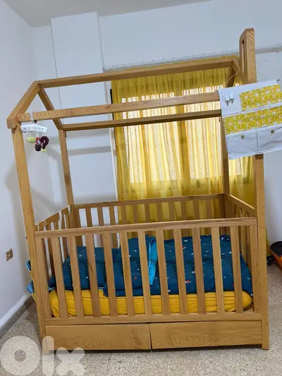 تخت ولادي  خشب سنديان   oak wood bed