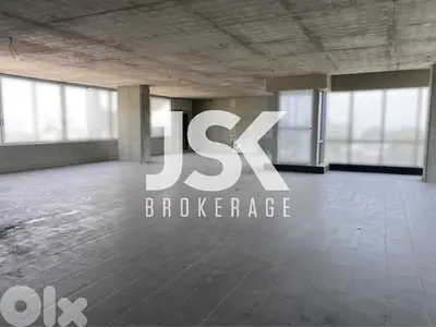 L19640 - 420 SQM Open Space Office For Rent in Achrafieh