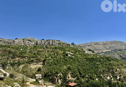 32,000 SQM Land in Faraya + spectacular Mountains ( Non Obstructed)