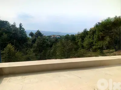 Roof for sale in Baabdat/ View/ Under construction