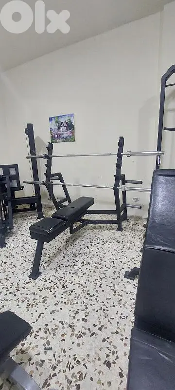 Adjustable bench press used like new