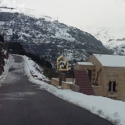 Land for sale in Faraya GH162 أرض للبيع في فاريا