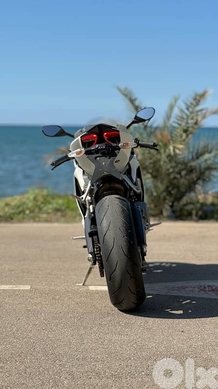 Panigale 899 8