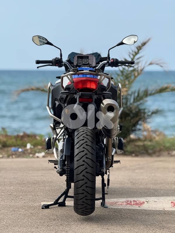 BMW GS 750 7