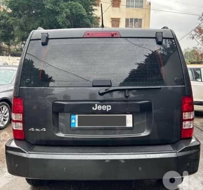 Jeep Liberty 2011