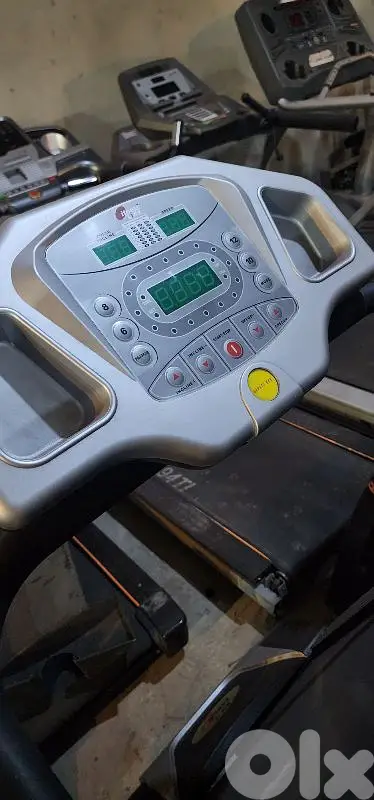 Treadmill Cardio Machine Geo Gym Equipment معدات رياضية متنوعة