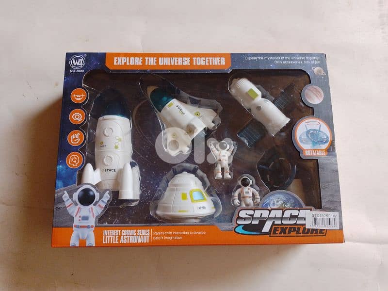 space explorer figures 0