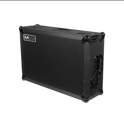 UDG Ultimate Flight Case Pioneer OPUS QUAD, (Laptop Shelf + Wheels), B