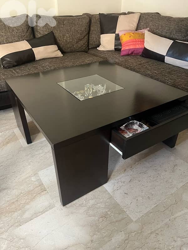 طاولة صالونsquare coffee table in living room with 2 drawers 0
