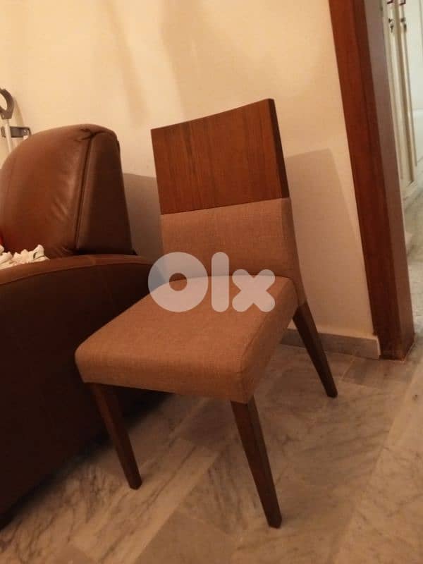 Wood chair 0