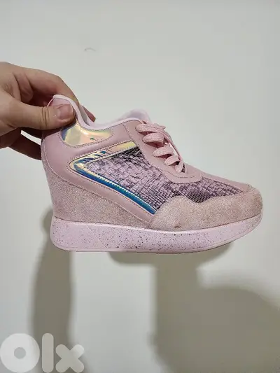 3 shoes