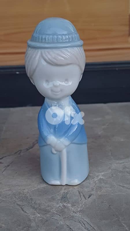 antique 5