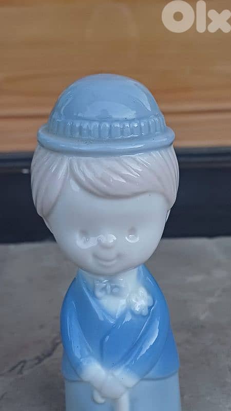 antique 6