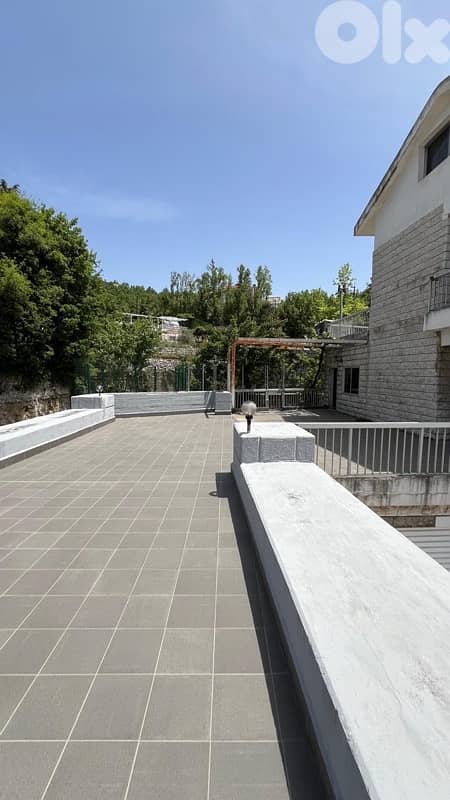 400 Sqm Triplex in Achkout 0