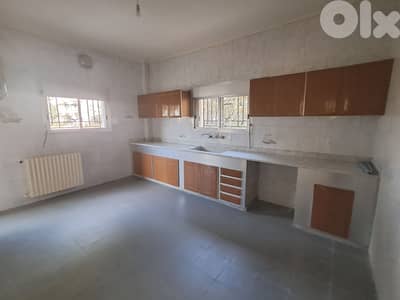 Apartment for Rent in Ain Saade