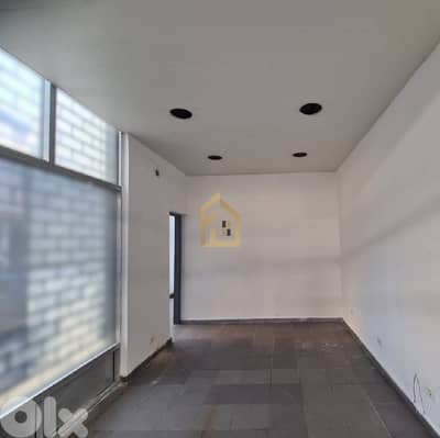 Shop for sale in Bourj Hammoud EA48 للبيع في برج حمود