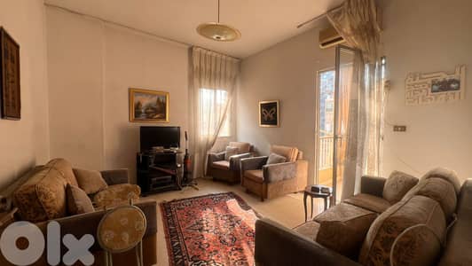Apartment for Sale in Mar Eliasشقة للبيع في مار الياس