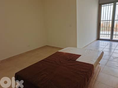 Apartment for Sale in Jouret Al Ballout شقة للبيع في جورة البلوط