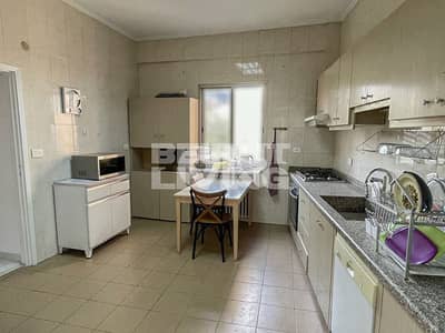 Modern Flat | Spacious | Wooden Kitchen | Balcony