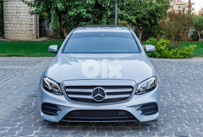 2017 Mercedes-Benz E300 4matic 0