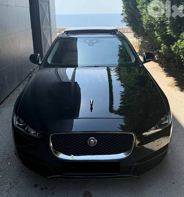 Jaguar XE 2018 0
