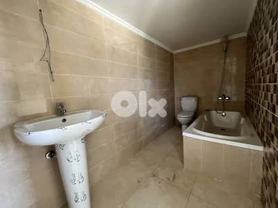 230 SQM Apartment For Sale In Jouret Al Ballout شقة للبيع #RH2241208