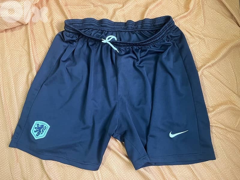 3 shorts for napoli , Bayern and Netherlands all for 15 usd 1